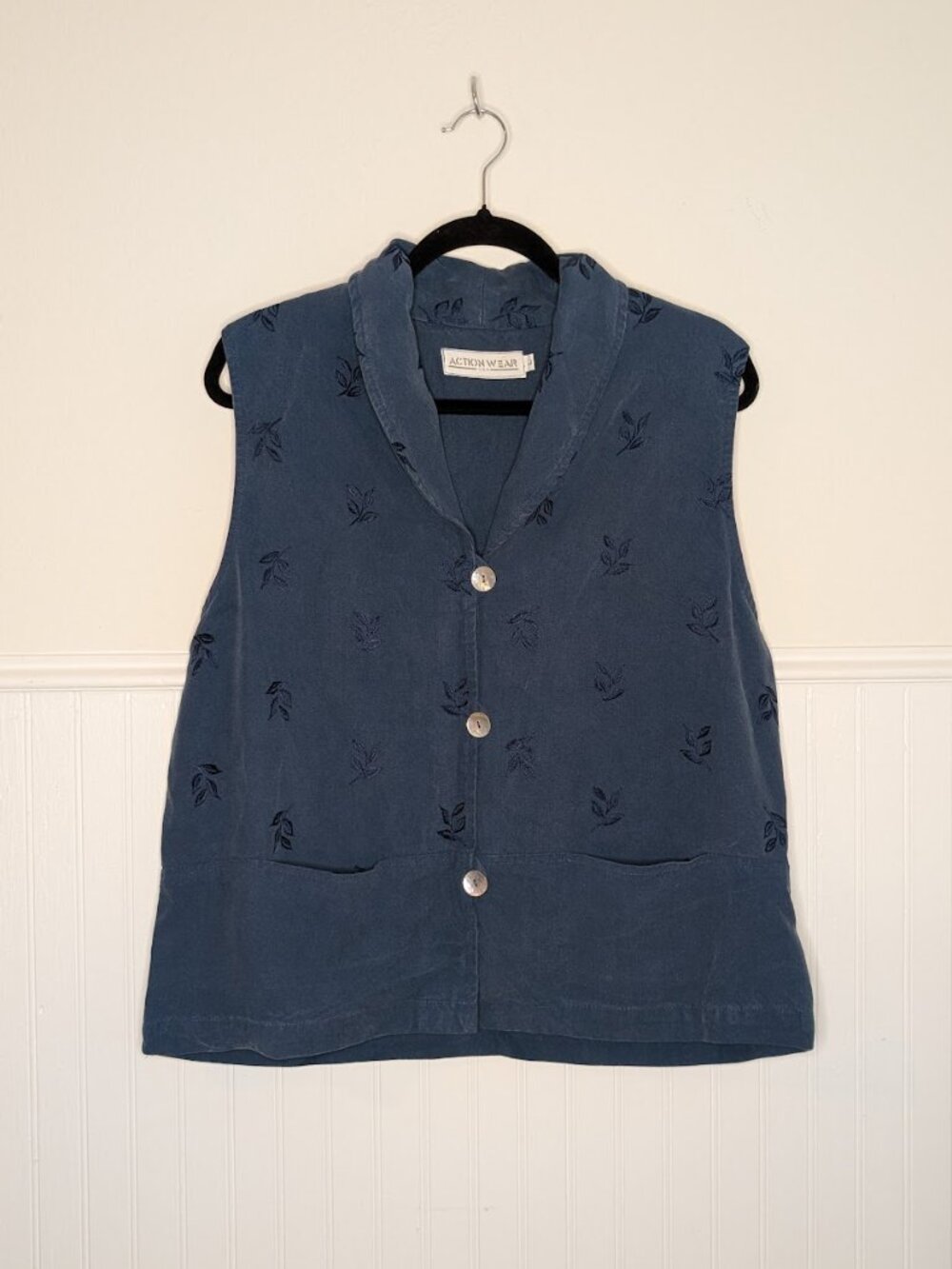 Vintage Action Wear Blue Embroidered Floral Vest Size Large